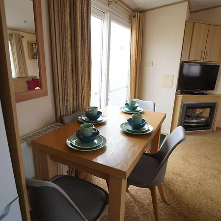 3 Bedroom Family Van Linen Inc Pets Go Free Hunstanton Exterior photo